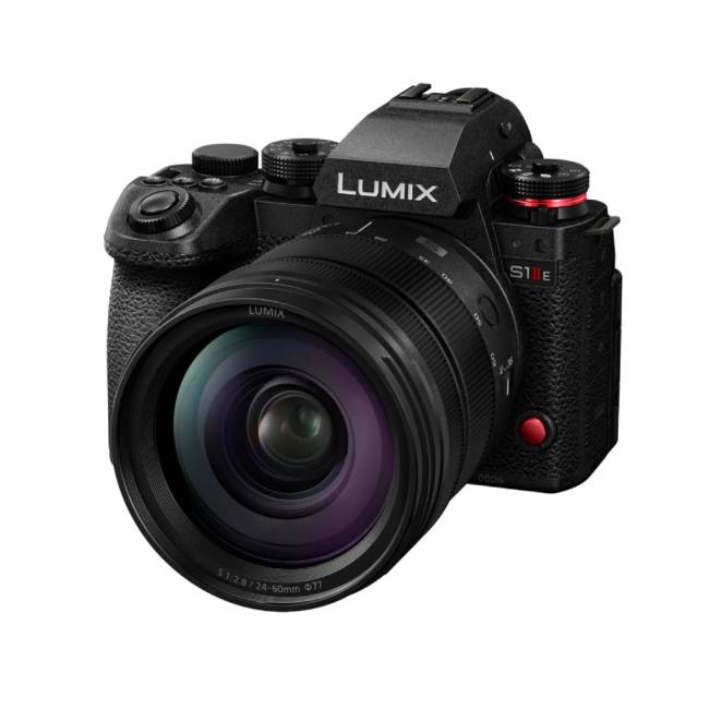 Panasonic Lumix S1 II + Lumix S 24-60mm f/2.8
